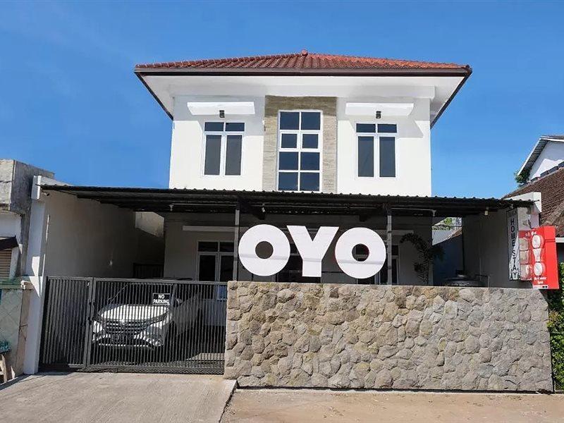 Super Oyo 995 Alice'S Homestay Syariah Jembel Kültér fotó