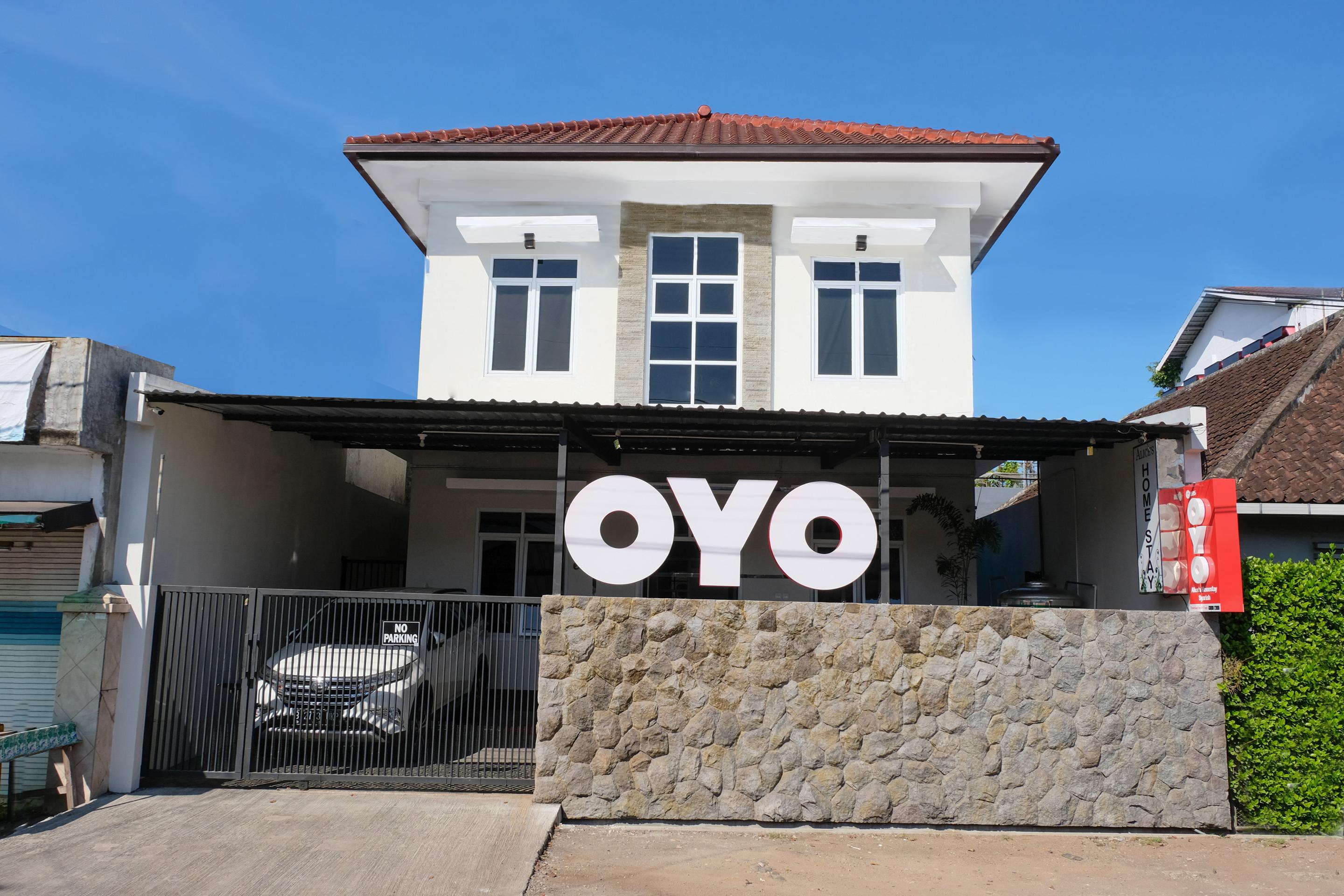 Super Oyo 995 Alice'S Homestay Syariah Jembel Kültér fotó